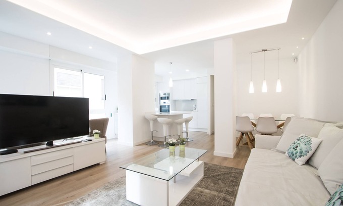 Alicante City Centre Apartamento | * Nuevo en HA * Hermoso apartamento con aire acondicionado, a 4 minutos de la playa, en el centro de la ciudad.