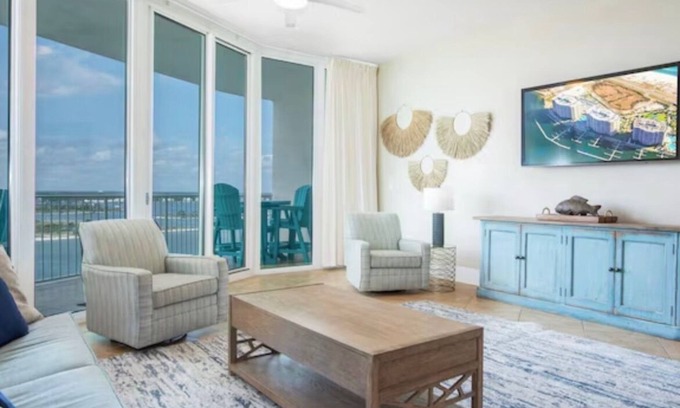 Orange Beach East Condominio | NEW TO RENTAL! PENTHOUSE 2 BED 2 BATH STUNNING UNIT!