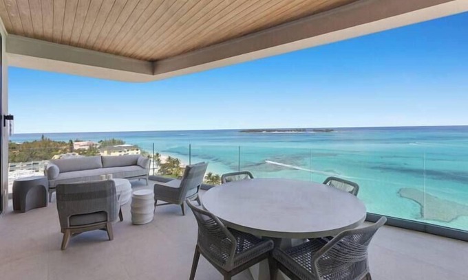 Nassau Apartamento | Beachfront 3 bedroom Luxury Residence