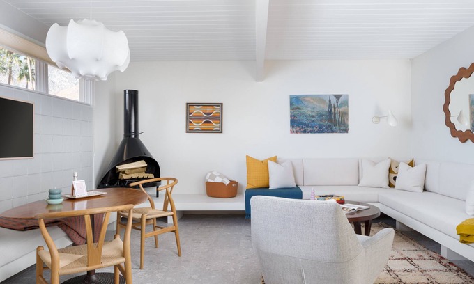 Twin Palms Condominio | New to VRBO! MidCentury Modern Bungalow @ Ocotillo Lodge