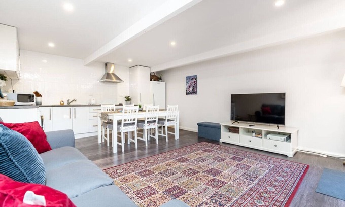 Garran Apartamento | New to VRBO: Peaceful Home near Canberra Hospital
