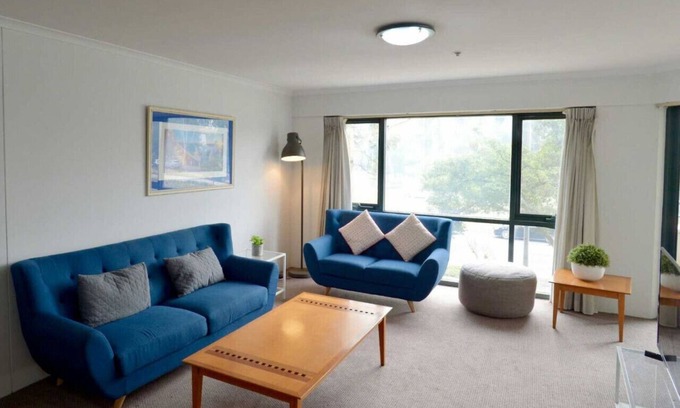 Canberra City Centre Apartamento | New to VRBO: Sunny Braddon Apt near Civic