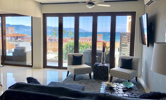 Puerto Vallarta Condominio | New top floor ocean view quiet side at Nayri 1 block from beach