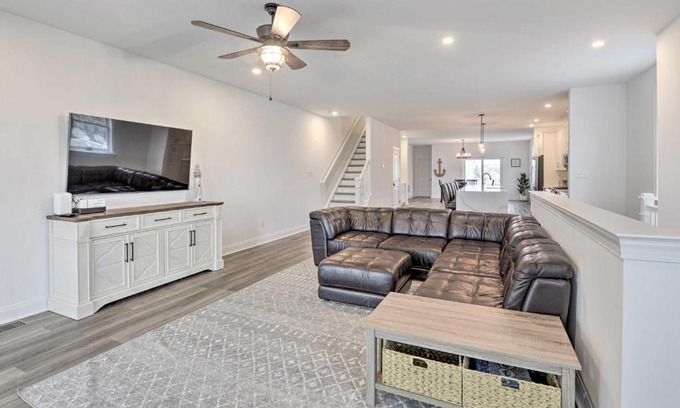North Wildwood Casa | New Townhome Less Than Half Mi to Beach!