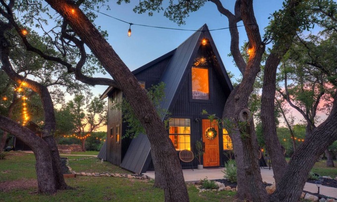 Wimberley Casa | NEW Treehouse at Link Lane 2 Acres w Hot Tub