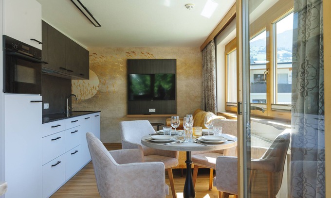 Ried im Zillertal Apartamento | New trendy apartment with sun terrace