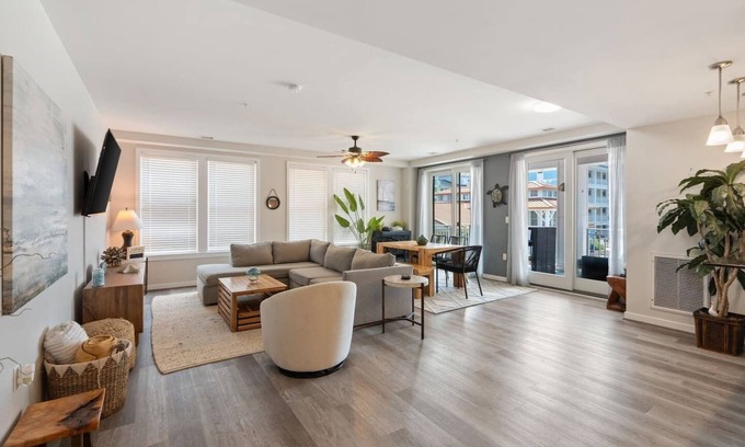 Sandbridge Condominio | NEW Updated! Oceanfront Sanctuary - Sand and Sea