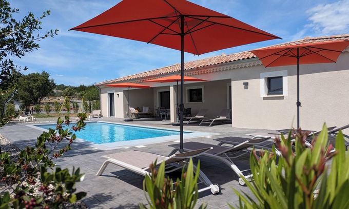 Joyeuse Villa | Villa Neuve**** with private pool in South Ardèche