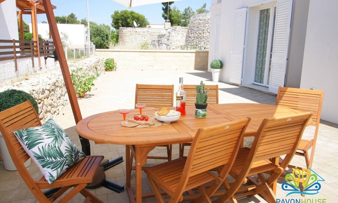 Posto Rosso Villa | Casa nueva a 80 metros del mar, a 3 km de las playas de Torre San Giovanni Ugento.