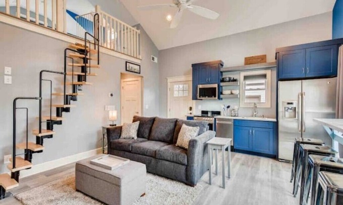 Eastwood Casa | New walkable home with FREE off-street parking and 2 king beds
