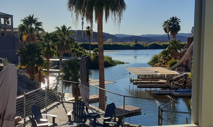 Yuma Casa | NEW! Water Front River House With Private Dock.