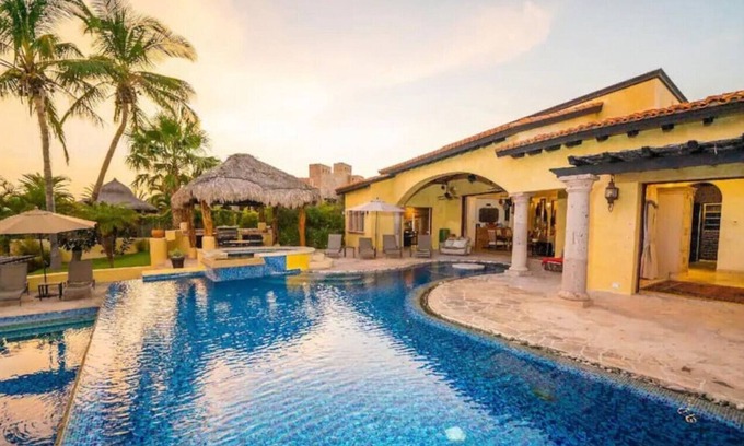 Los Cangrejos II y III Casa | New Year's Gorgeous 4 Bed Villa in Punta Ballena