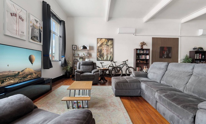 Nelson Apartamento | New York inspired apartment in the heart of Nelson city, live like a local.
