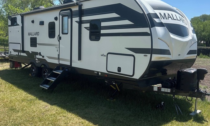 Rexburg Alquiler De RV | Newer camper/RV with AC in charming Rexburg