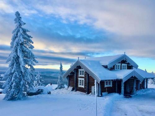 Sjusjoen Casa | Newer lovely cabin in Birkebeinerbakken Sjusjøen