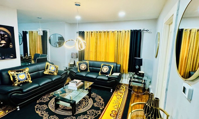 Springfield Casa | Newly Beautiful renovated first floor apartment getaway