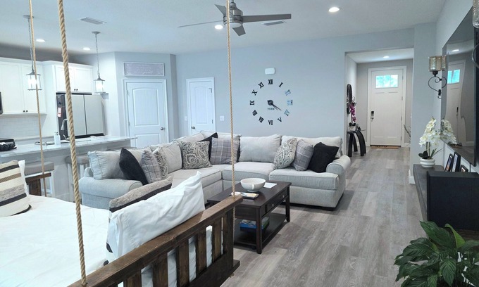 The Pines Casa | Newly Built 3/2 Home with Hanging Daybed- 1.5 miles to White Sand Beaches