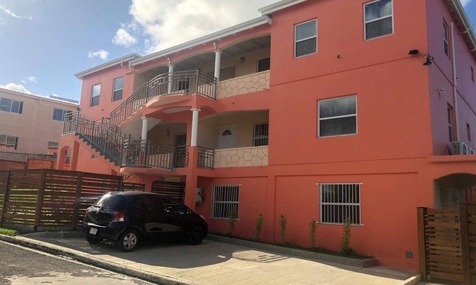 Saint John Parish Apartamento | Villas de nueva construcción, familiares, espaciosas y céntricas