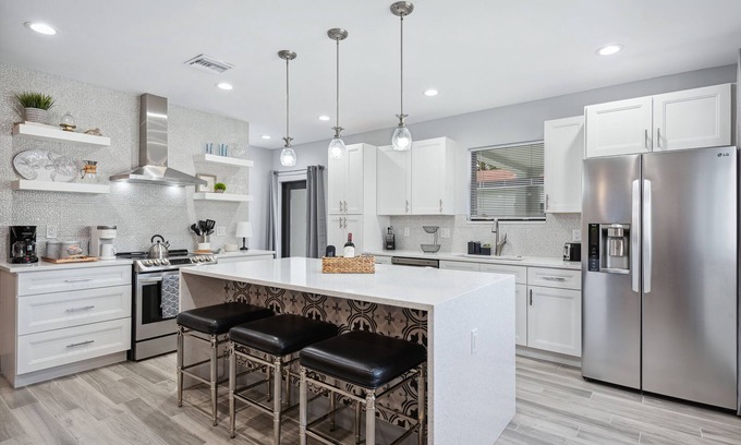Poiciana Park II Casa | Newly Built Home! Minutes to Downtown ~Airport