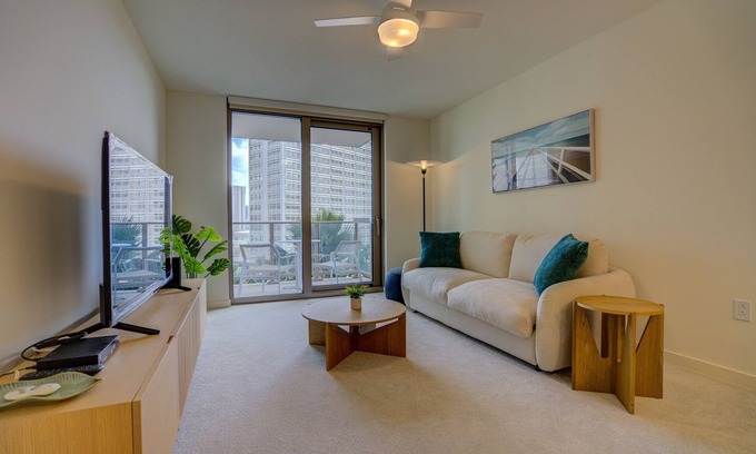 Ala Moana Condominio | Newly Built, Hottest Condo at "Sky Ala Moana" 10th Floor 1 Bedroom (SAW1005)