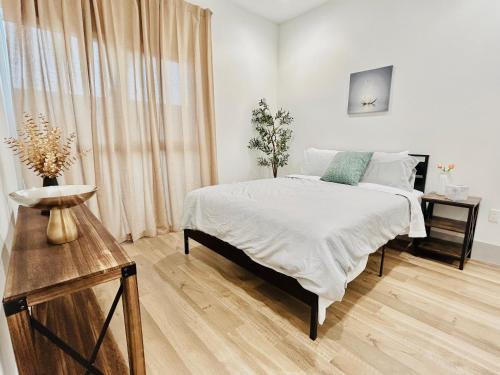Van Nuys Apartamento | Newly Built Modern Central 2B On Sherman with Free Parking