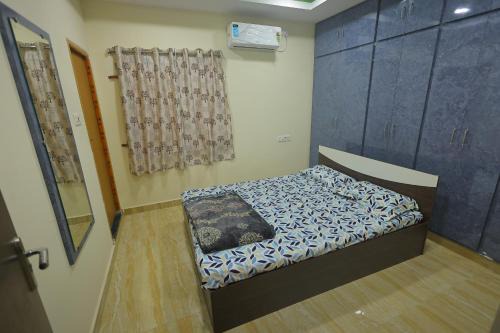 Tirupati Apartamento | Newly built spacious and luxurious 2bhk with scenic hill views in tirupati