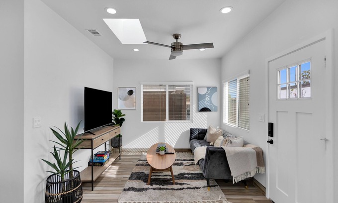 Garden Grove Casa | Newly Built, The Modern Disneyland Escape w/ EV Charging, Near Convention Center