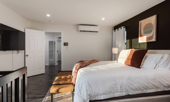 Lancaster Casa | ☞Newly Built☞Near the BLVD☞
