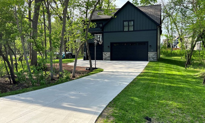 McFarland Casa | Newly Constructed 1 Bedroom Home Located near Lake Waubesa