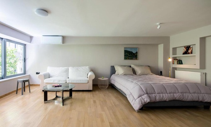 Neapoli Apartamento | Newly Cosy Renovated Apartment Downtown
