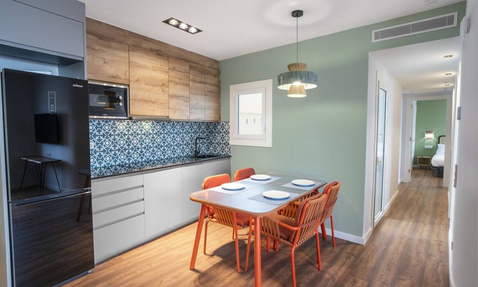 Collblanc y La Torrassa Apartamento | Newly renovated 3 bedroom apartments centrally located in Barcelona