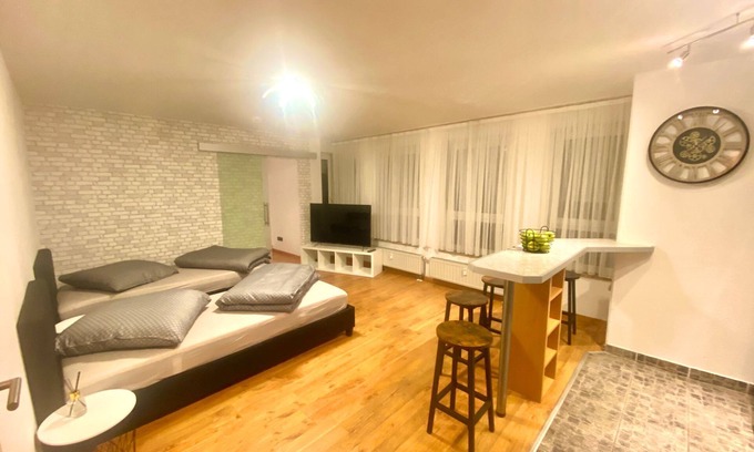 Fuerth Apartamento | Newly furnished apartment in Fürth city center with W-LAN Netflix, Amazon Prime