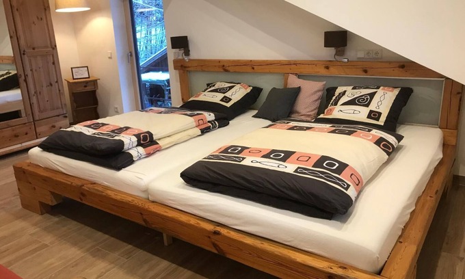 Maibrunn Apartamento | Newly furnished vacation apartment (115 sqm) for up to 7 people with modern kitchen