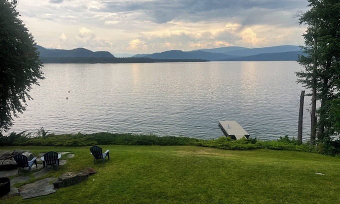 Squilax Casa | NEWLY LISTED: 4 BEDROOM WATERFRONT PROPERTY