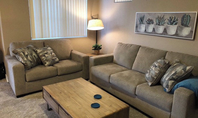 Gilbert Condominio | Newly listed remodeled condo | Great location in a quiet, resort-style community