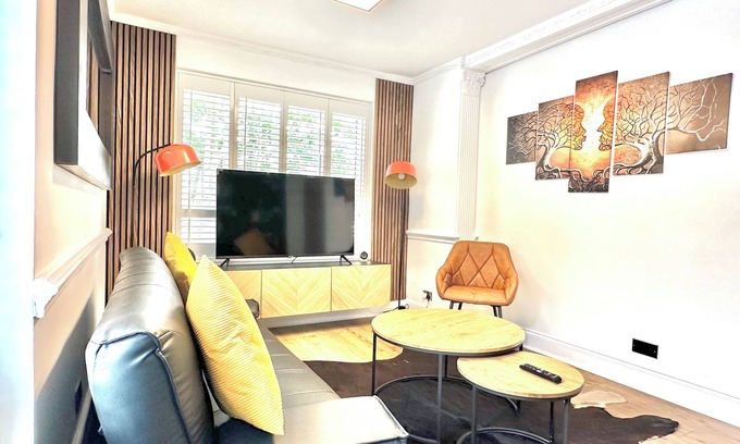 Clapham Apartamento | Newly Refurbished 3 bed flat , free parking