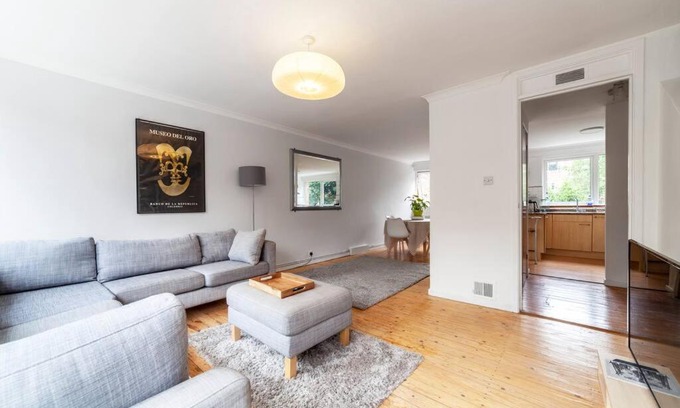 South Camberwell Casa | Newly refurbished 5 BDR house wgarden and parking