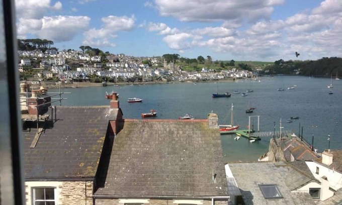 Polruan Cabaña | Newly refurbished 7-Bed Cottage in Polruan, Fowey