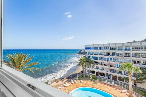 Playa del Aguila Apartamento | Newly Refurbished Beachfront