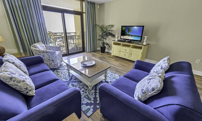 Ash Condominio | Newly Remodeled 2BR-North Beach Resort,Great Pools
