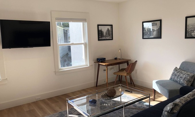 Sausalito Casa | Newly Remodeled 1 BR Apartment in the Heart of Sausalito