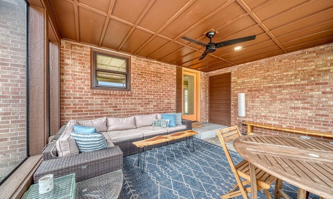 Salida Casa | Newly Remodeled 2bd 2ba The Salida Boulevard Vacation Home #0750