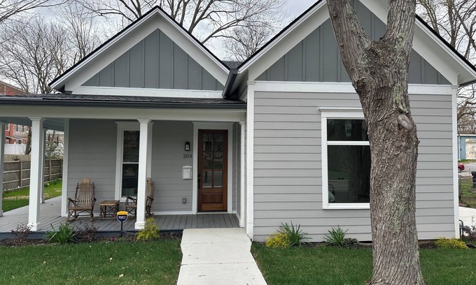 Dickson Casa | Newly remodeled 3 bedroom 2 bath within 5 min of Old Town Dickson dog Friendly
