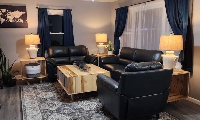 Ottawa Casa | Newly Remodeled Bungalow near Starved Rock