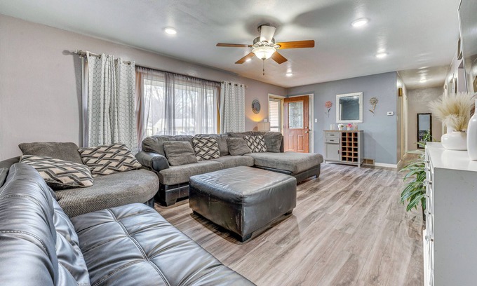 Storm Lake Casa | Newly Remodeled Home in Storm Lake w/ Private Yard