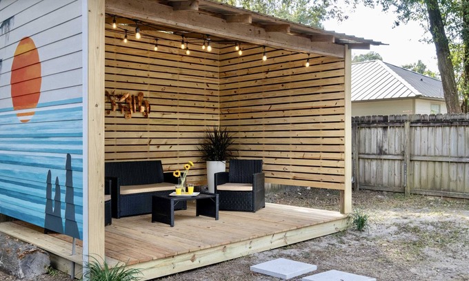 High Springs Casa | Newly Reno'd | Tesla & EV Charger | Outdoor Lounge