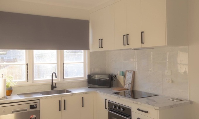 Palmerston North Casa | Newly renovated house! Near to the airport, hospital & Manawatu Arena