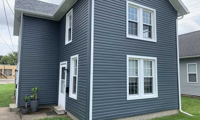 Port Clinton Casa | Newly renovated 5 min walk to Jet and downtown Port Clinton