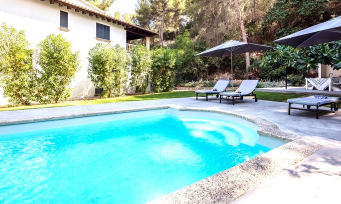Cas Catala Villa | Spacious 6-Bedroom Villa with Pool, Garden & Sea Breeze in San Agustín, Mallorca