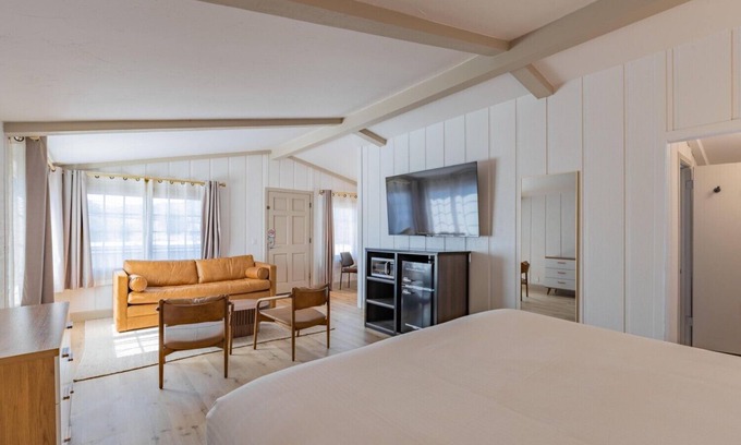 Solvang Casa | Newly renovated boutique hotel in heart of Solvang, California - dog friendly
